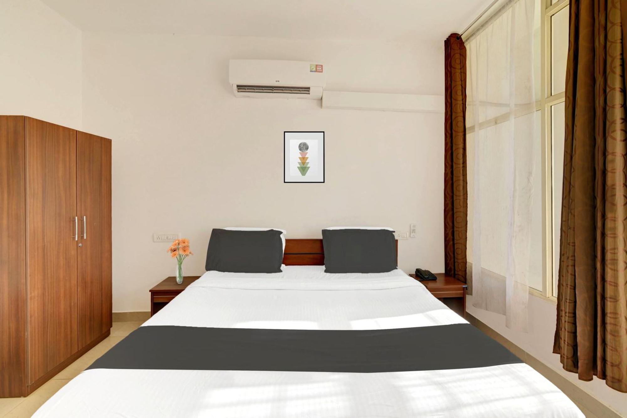 Super Collection O Madikeri City Center Near Ksrtc Bus Stand Coorg Formerly Hotel Ragsys מדיקרי מראה חיצוני תמונה
