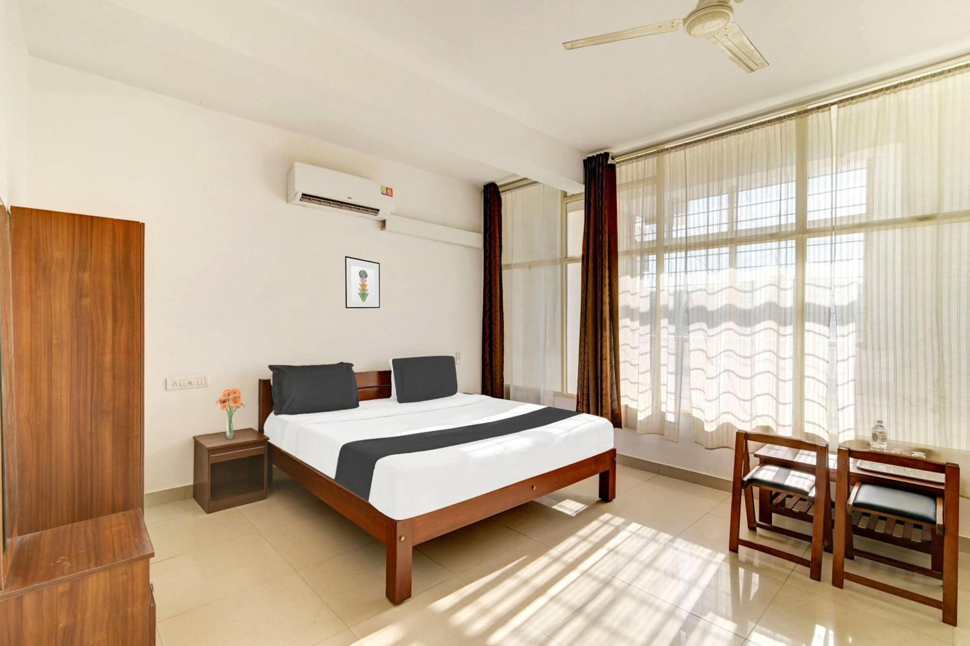 Super Collection O Madikeri City Center Near Ksrtc Bus Stand Coorg Formerly Hotel Ragsys מדיקרי מראה חיצוני תמונה